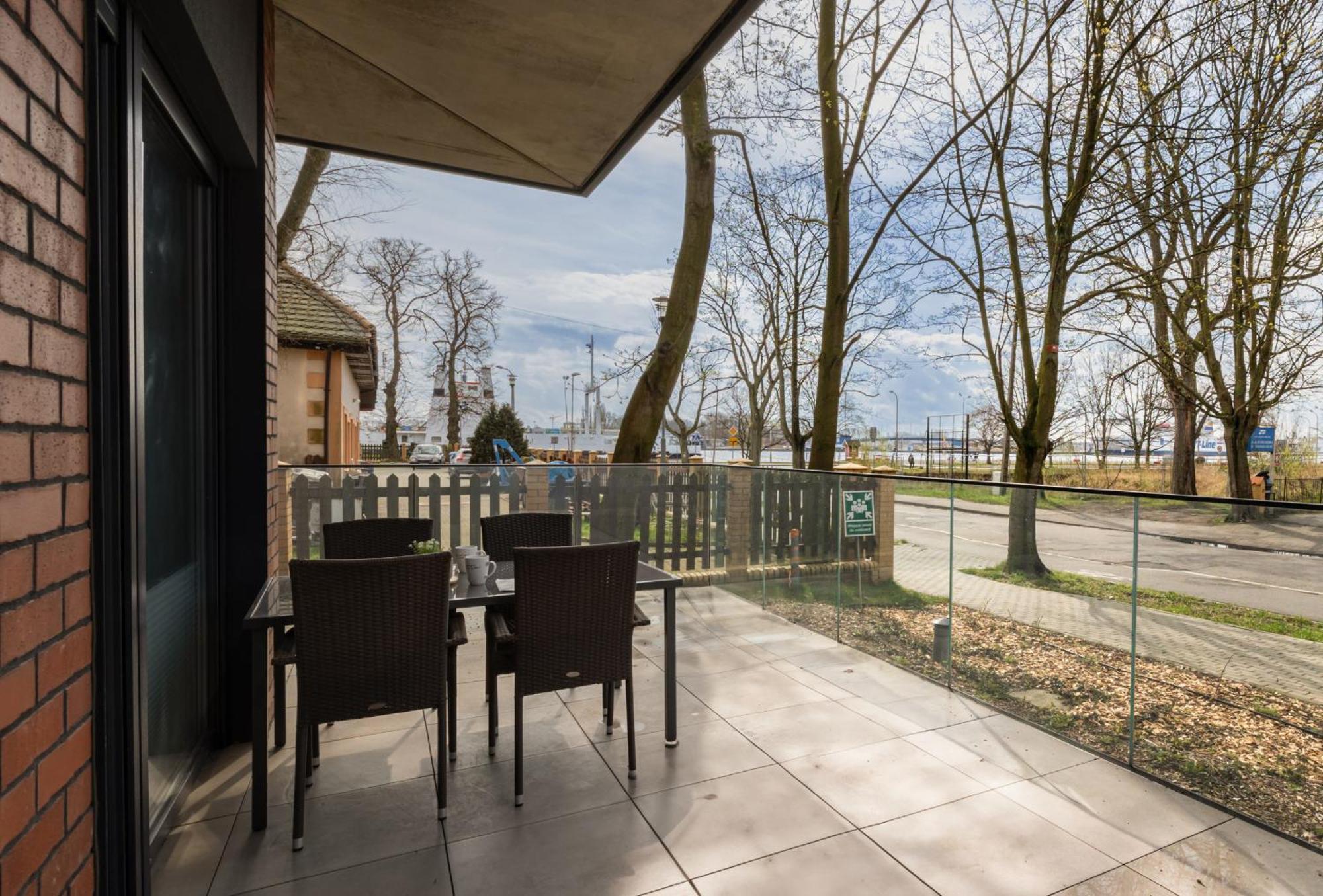 Modern Studio With Terrace And Parking In Swinoujscie By Noclegi Renters Exterior photo